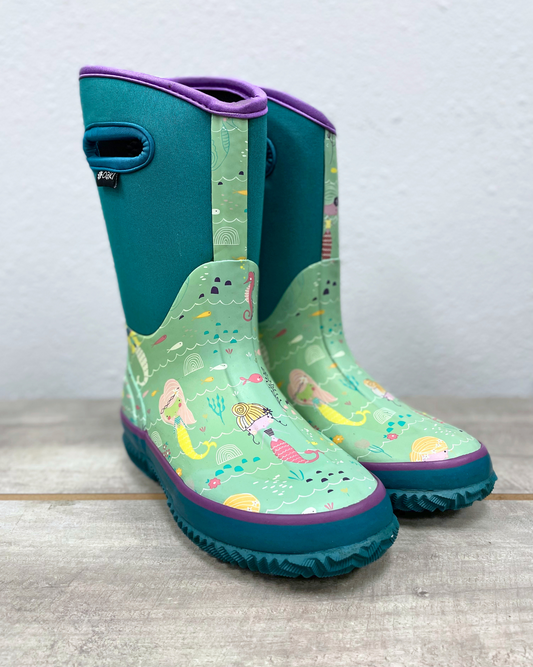 kids neoprene boots in teal with mermaids